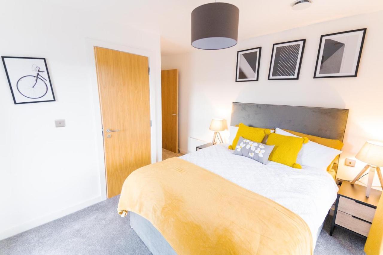 מנצ'סטר Exquisite Cosy 2-Bed Apartment In Salford מראה חיצוני תמונה