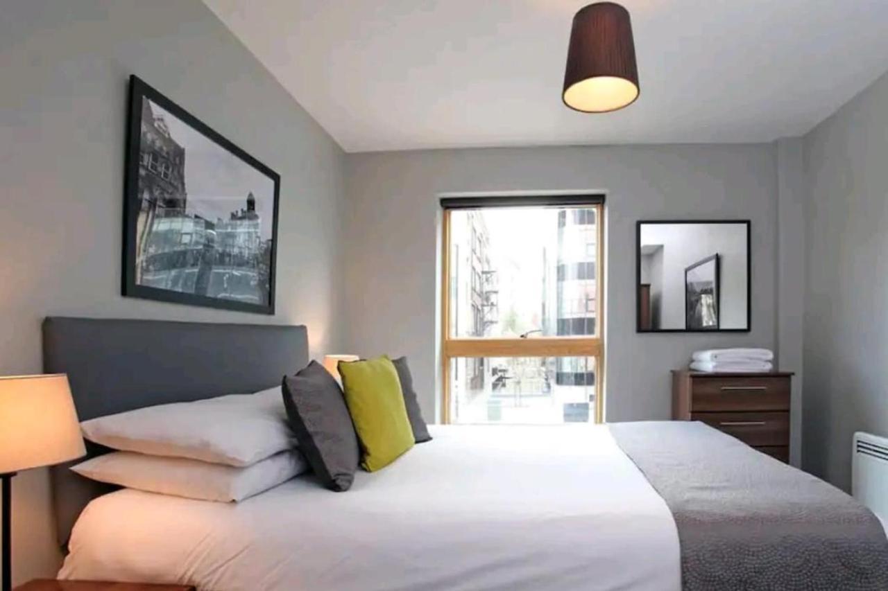 מנצ'סטר Exquisite Cosy 2-Bed Apartment In Salford מראה חיצוני תמונה