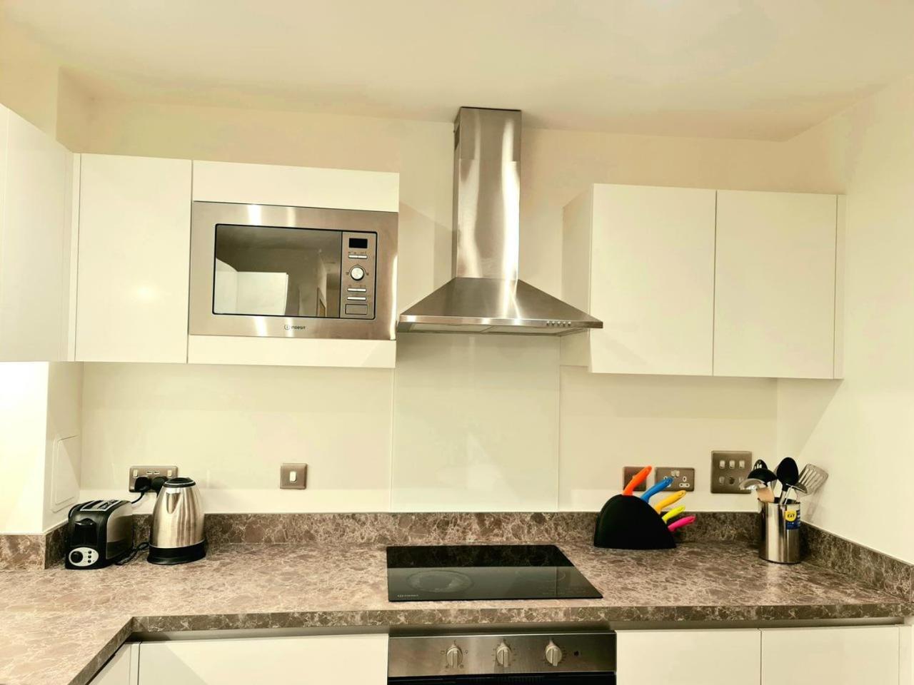 מנצ'סטר Exquisite Cosy 2-Bed Apartment In Salford מראה חיצוני תמונה